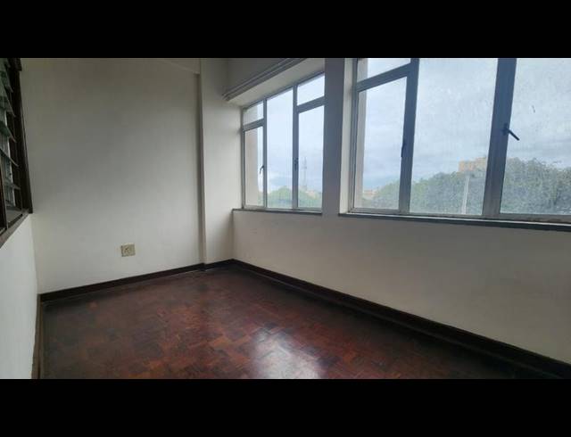 1 BEDROOM PROPERTY TO RENT IN NORTH BEACH